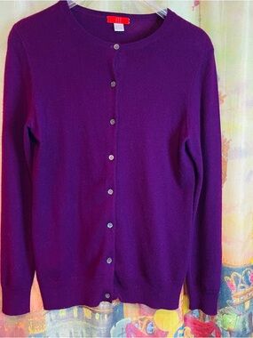 JENNIE LIU Cashmere Button Front Long Sleeve Crewneck Cardigan Sweater
